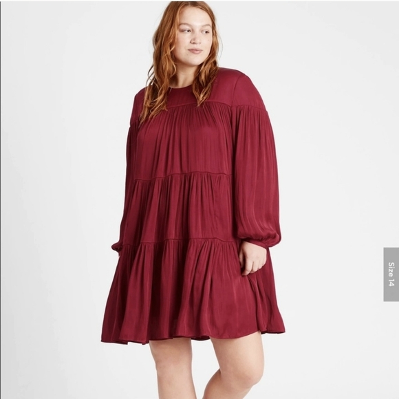 SOLD!!! Banana Republic dress - Picture 4 of 14